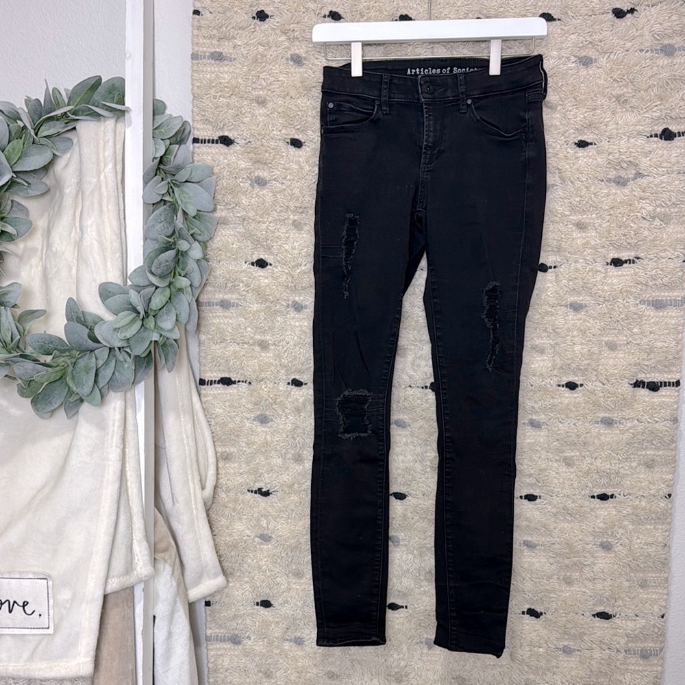 Articles Of Society Black distressed Skinny Jeans size 25